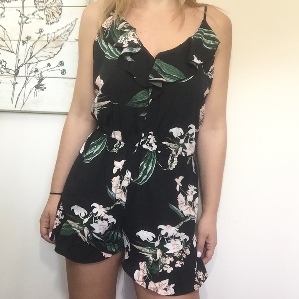2 LEFT Sz S Sage 'Glitz' Floral Romper - Picture 6 of 6